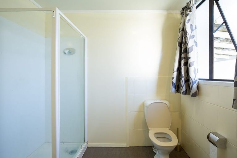 Photo of property in 96 Parrs Cross Road, Henderson, Auckland, 0612