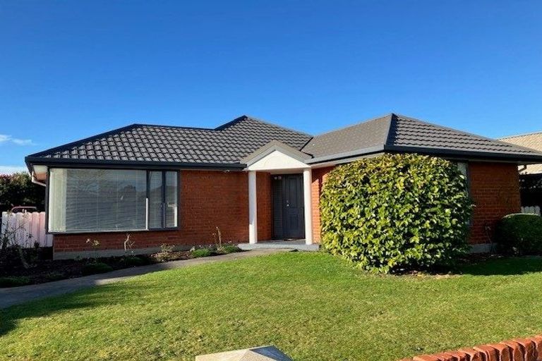 Photo of property in 31 Kintyre Drive, Broomfield, Christchurch, 8042