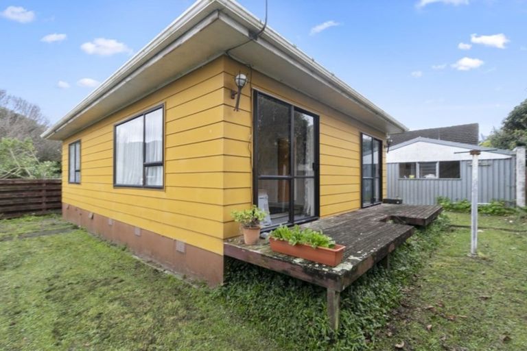 Photo of property in 98a Reynolds Street, Taita, Lower Hutt, 5011