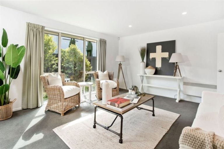 Photo of property in 77 Watford Street, Strowan, Christchurch, 8052