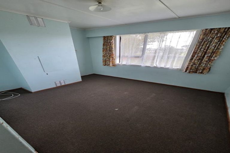 Photo of property in 25 Battiscombe Terrace, Waitara, 4320