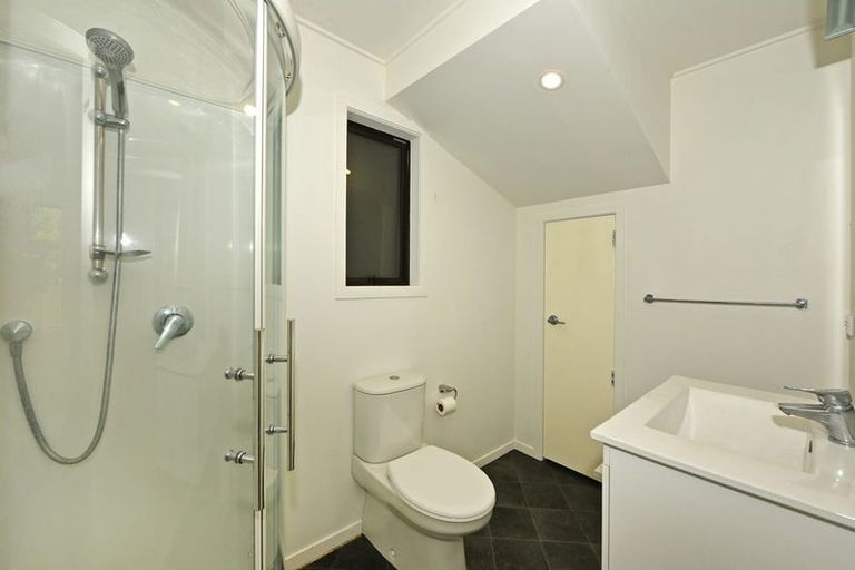 Photo of property in 43 August Street, Stokes Valley, Lower Hutt, 5019