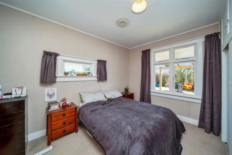 Photo of property in 23 Rosalind Street, Stratford, 4332