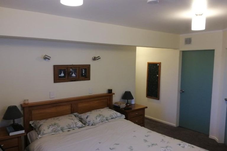 Photo of property in 14 Mercury Way, Whitby, Porirua, 5024