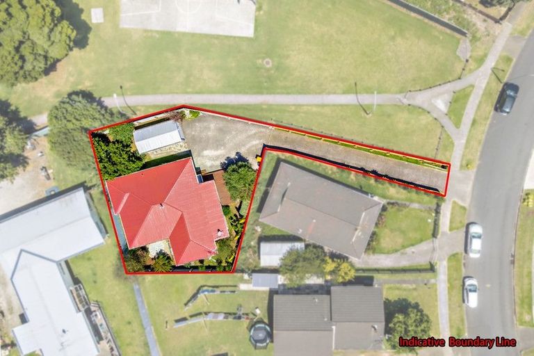 Photo of property in 30a Holland Street, Pukekohe, 2120