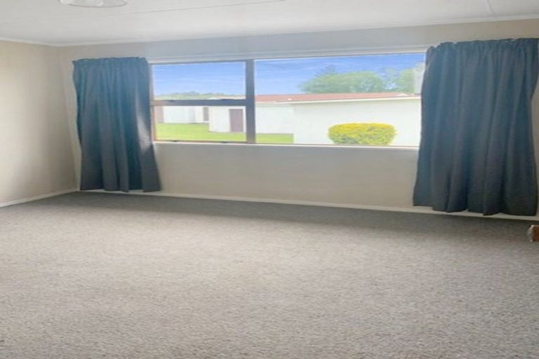 Photo of property in 21 Flower Street, Bulls, 4818