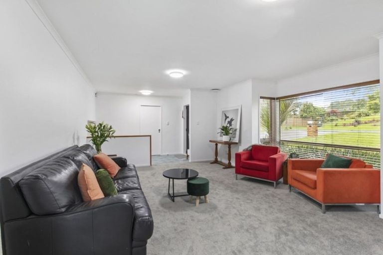 Photo of property in 52 Totara Views Drive, Red Beach, 0932