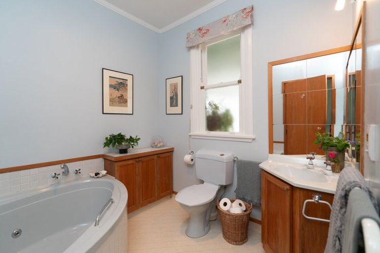 Photo of property in 15u2 Upland Road, Kelburn, Wellington, 6012