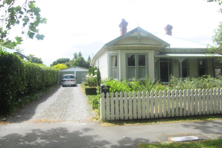 Photo of property in 135 Fisher Avenue, Beckenham, Christchurch, 8023