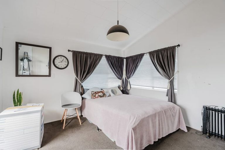 Photo of property in 4 Bremridge Place, Melville, Hamilton, 3206