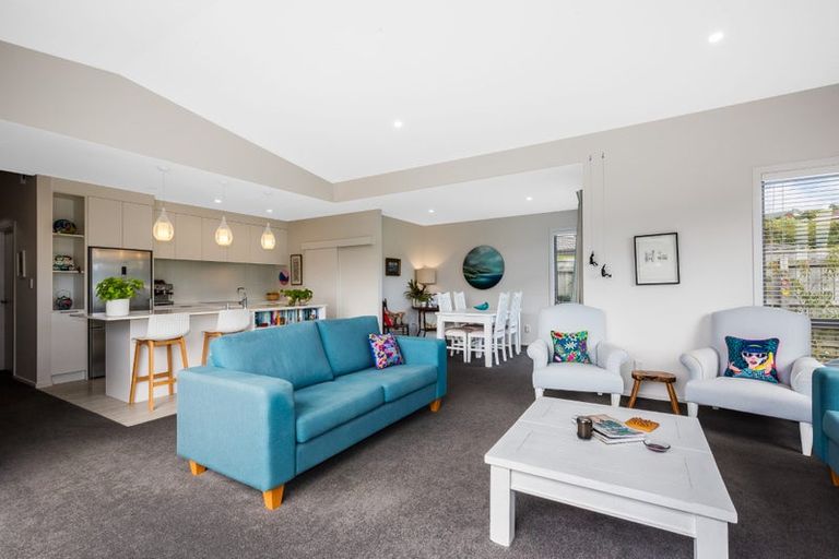 Photo of property in 52 Resolution Drive, Whitby, Porirua, 5024