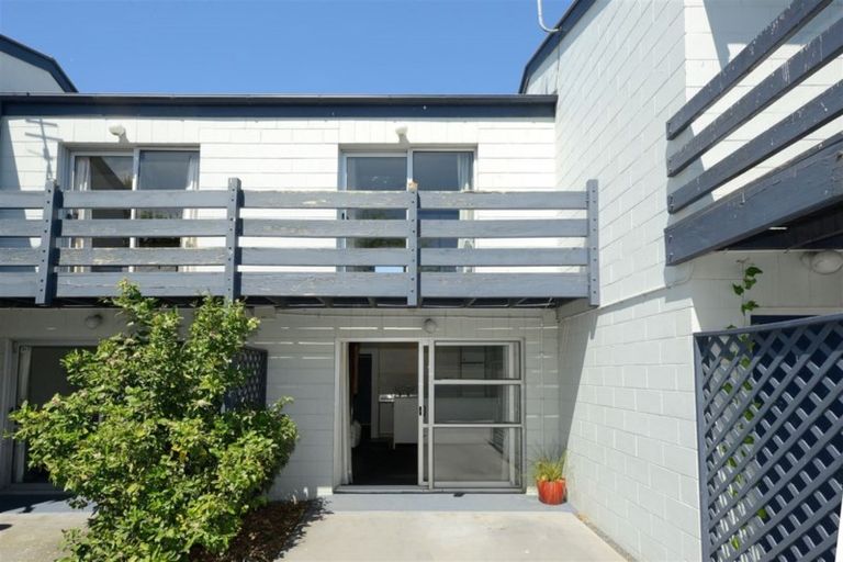 Photo of property in 4/265 Fitzgerald Avenue, Christchurch Central, Christchurch, 8013