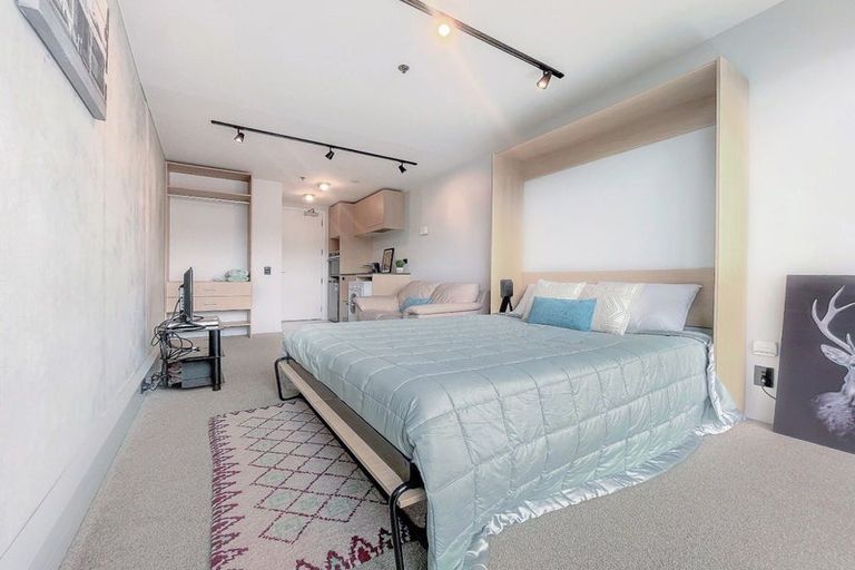 Photo of property in Vedado Apartments, 208/41u Hopper Street, Mount Cook, Wellington, 6011