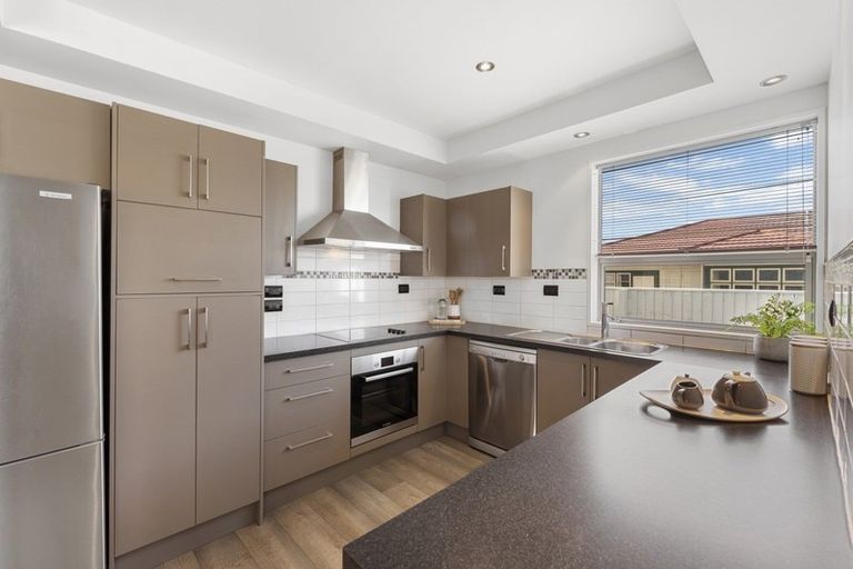 Photo of property in 16 Brynley Street, Hornby, Christchurch, 8042