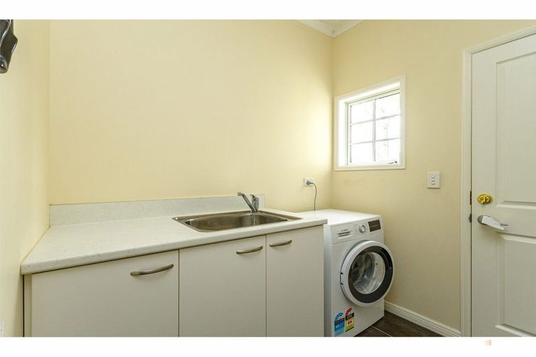 Photo of property in 119 Cox Street, Geraldine, 7930