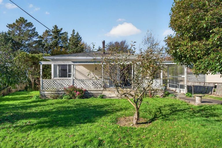 Photo of property in 21 Stanly Street, Eketahuna, 4900