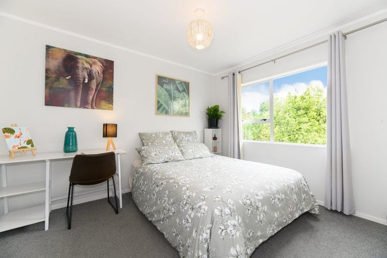 Photo of property in 23 Tawa Road, Te Atatu Peninsula, Auckland, 0610