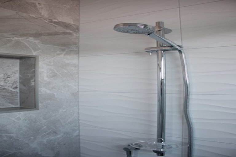 Photo of property in 1 Rangawhenua Street, Ngaruawahia, Hamilton, 3288