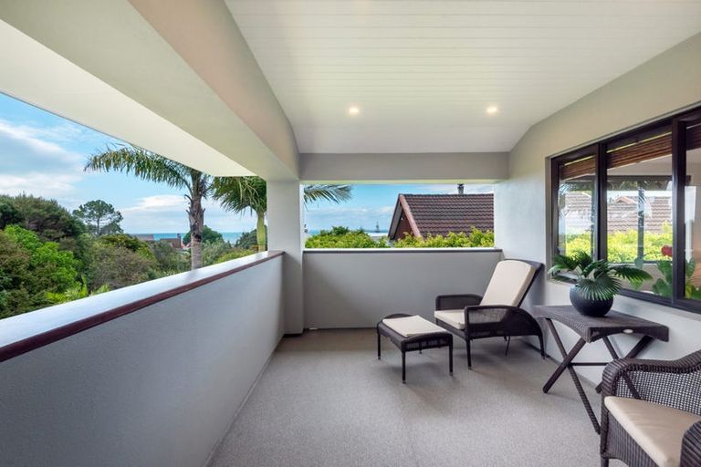 Photo of property in 23a Peter Terrace, Castor Bay, Auckland, 0620