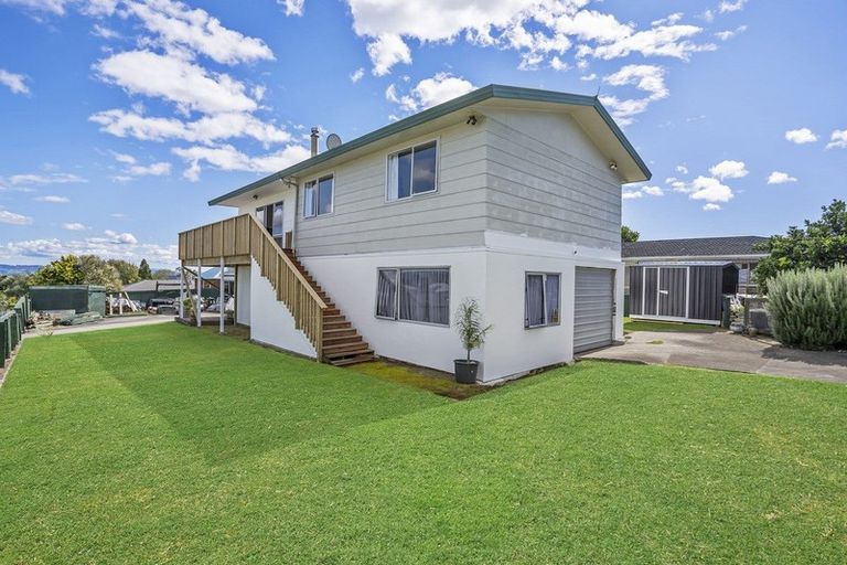 Photo of property in 2 Ngaparaoa Drive, Maketu, 3189