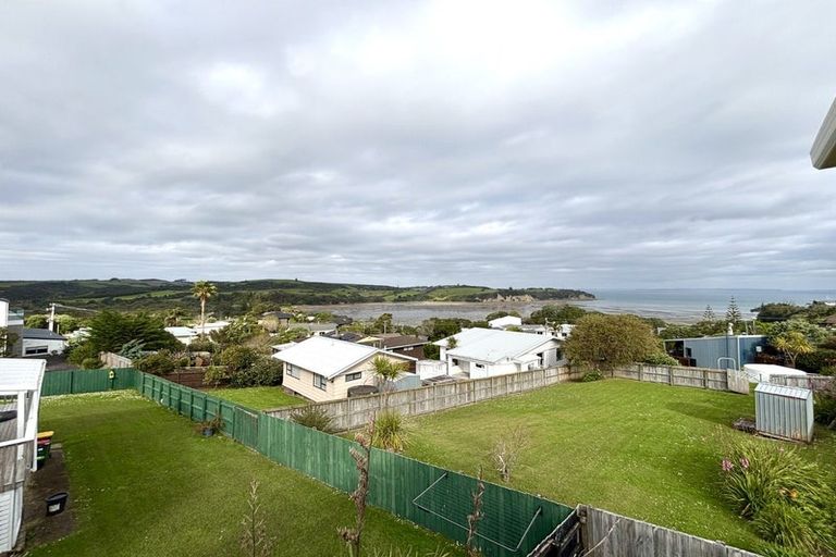 Photo of property in 49a Everard Avenue, Army Bay, Whangaparaoa, 0930