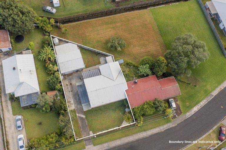 Photo of property in 1b White Street, Whitianga, 3510