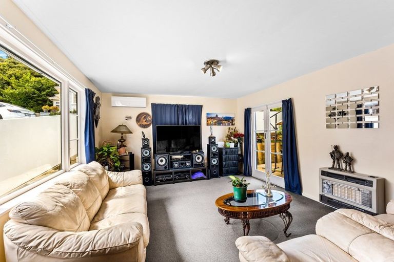 Photo of property in 70a Moeraki Road, Maoribank, Upper Hutt, 5018