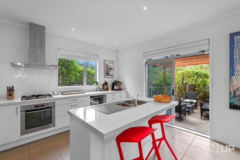 Photo of property in 33 Station Street, Hobsonville, Auckland, 0616