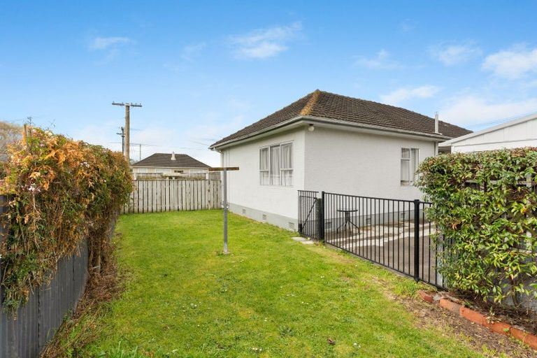 Photo of property in 27 Roberts Avenue, Aramoho, Whanganui, 4500
