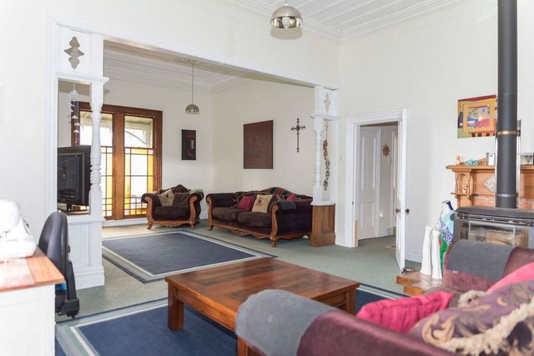 Photo of property in 298 High Street, Dannevirke, 4930