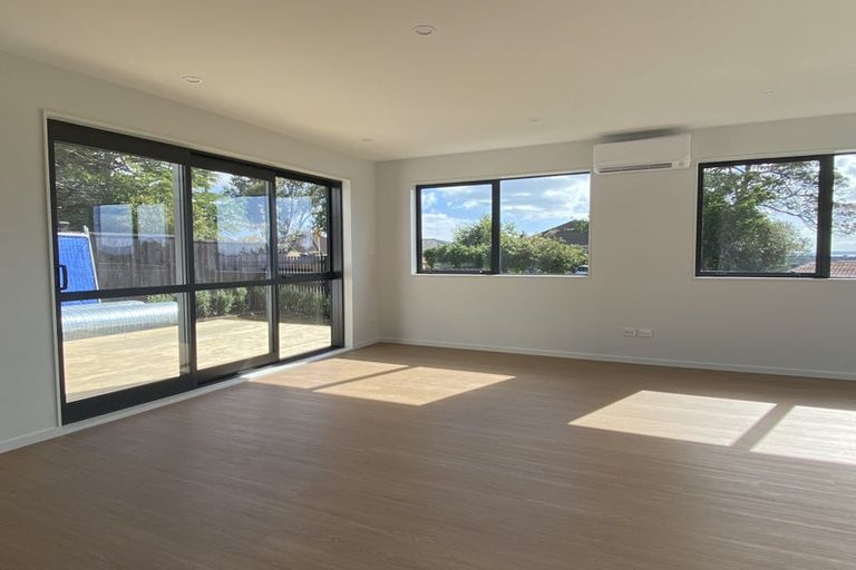 Photo of property in 31 Weldene Avenue, Glenfield, Auckland, 0629