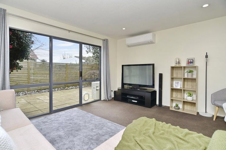 Photo of property in 8/34 Somerset Crescent, Spreydon, Christchurch, 8024