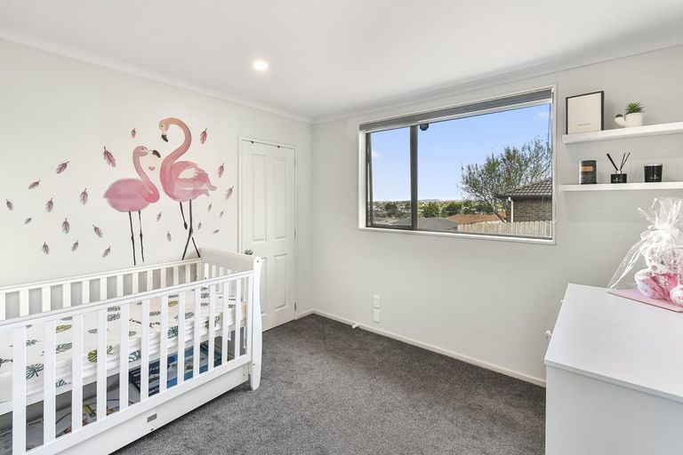 Photo of property in 17a Keri Vista Rise, Papakura, 2110