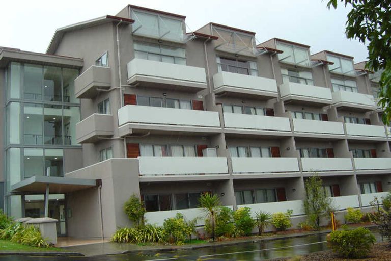 Photo of property in 8d/30 Westward Ho, Glen Eden, Auckland, 0602