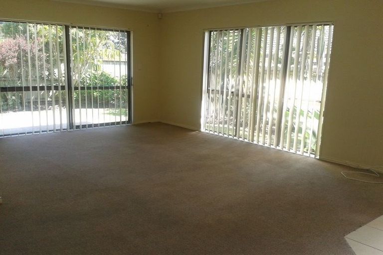 Photo of property in 18 Drumbeg Close, Flat Bush, Auckland, 2019