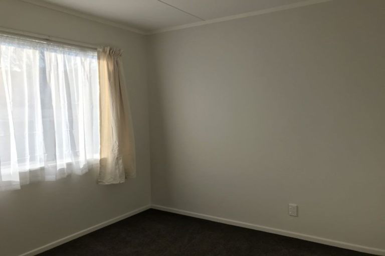 Photo of property in 40 Hamstead Street, Wainuiomata, Lower Hutt, 5014