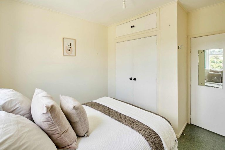 Photo of property in 20u5 Saint Michaels Crescent, Kelburn, Wellington, 6012