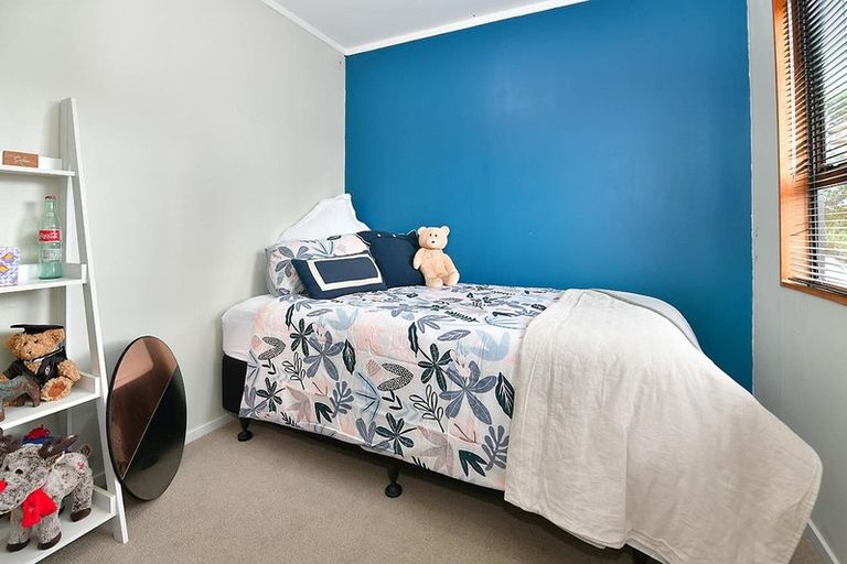 Photo of property in 3/427 Don Buck Road, Massey, Auckland, 0614