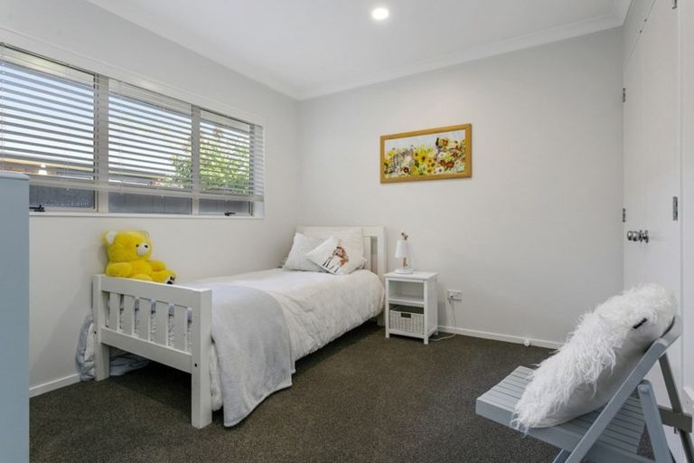 Photo of property in 15 Oaklands Drive, Cambridge, 3434