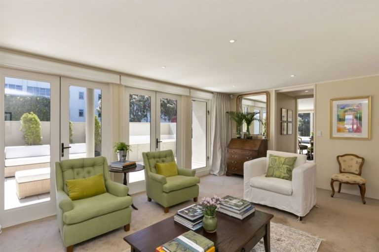 Photo of property in Highwic, 18/32u Hobson Street, Thorndon, Wellington, 6011