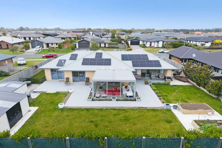 Photo of property in 5 Denton Street, Amberley, 7410