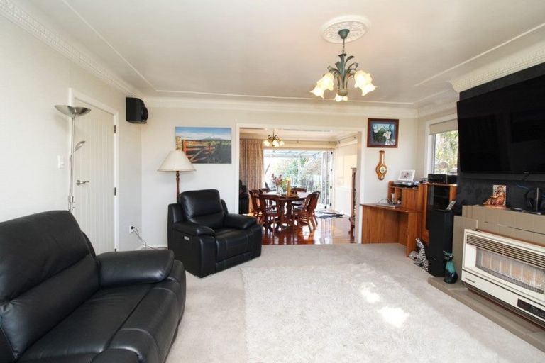 Photo of property in 83 Broadway, Stratford, 4332