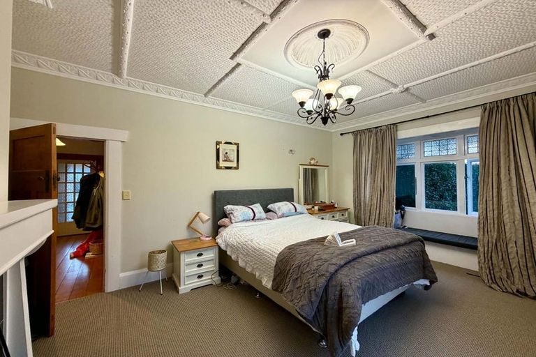 Photo of property in 9 Walsh Road, Westown, New Plymouth, 4310
