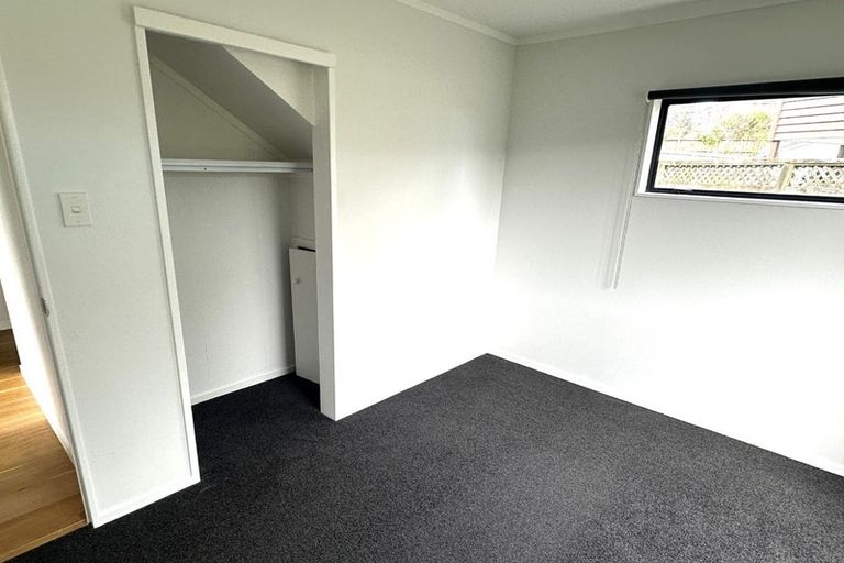 Photo of property in 5a Becker Way, Karori, Wellington, 6012
