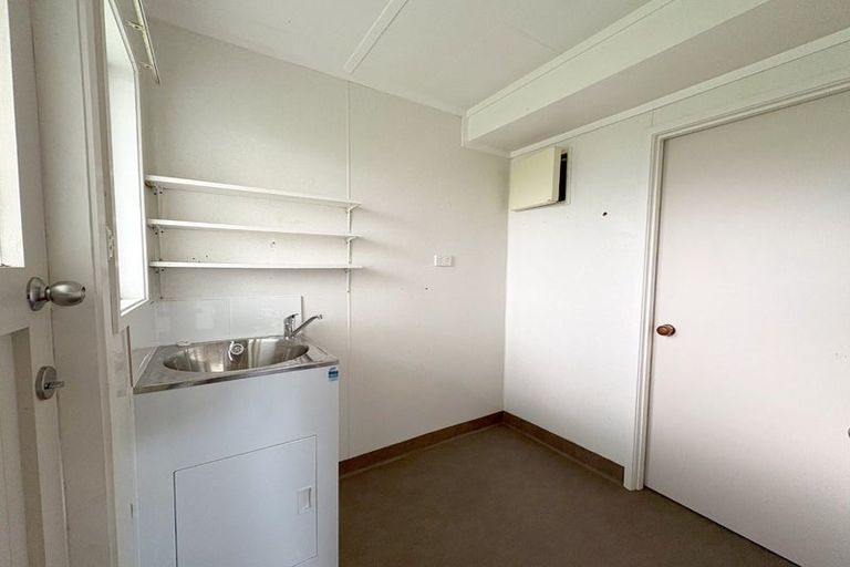 Photo of property in 16 Attlee Place, Gisborne, 4010