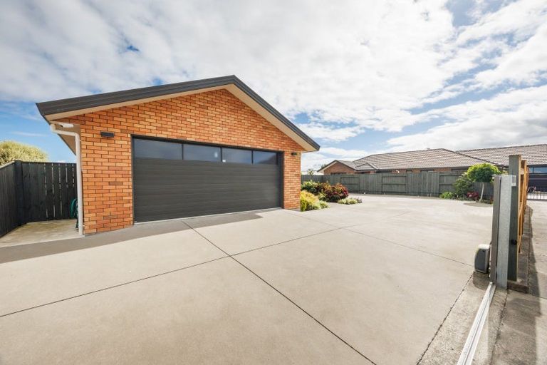 Photo of property in 49 Balrickard Way, Milson, Palmerston North, 4414
