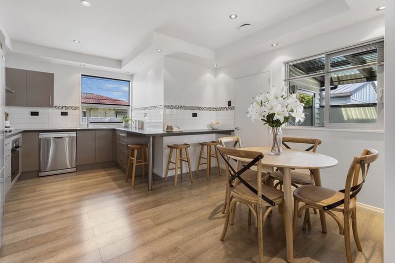 Photo of property in 16 Brynley Street, Hornby, Christchurch, 8042