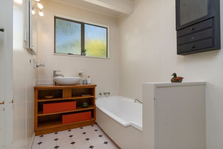 Photo of property in 36 Kuratawhiti Street, Greytown, 5712