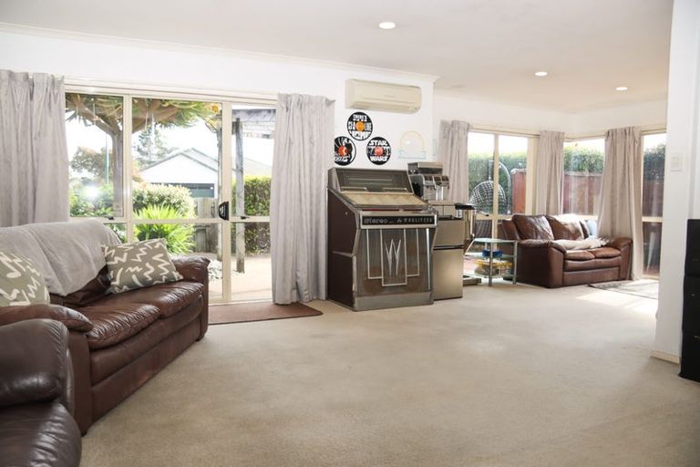 Photo of property in 14b Rosberg Place, Mount Maunganui, 3116