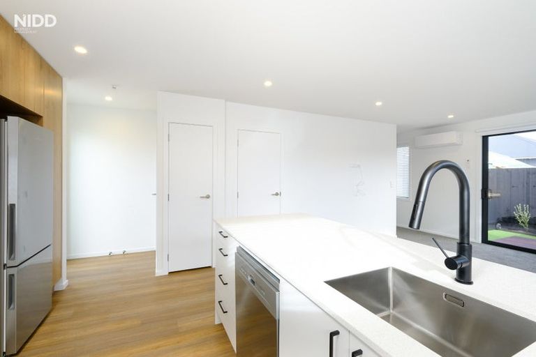 Photo of property in 48d Victoria Road, Saint Kilda, 9012